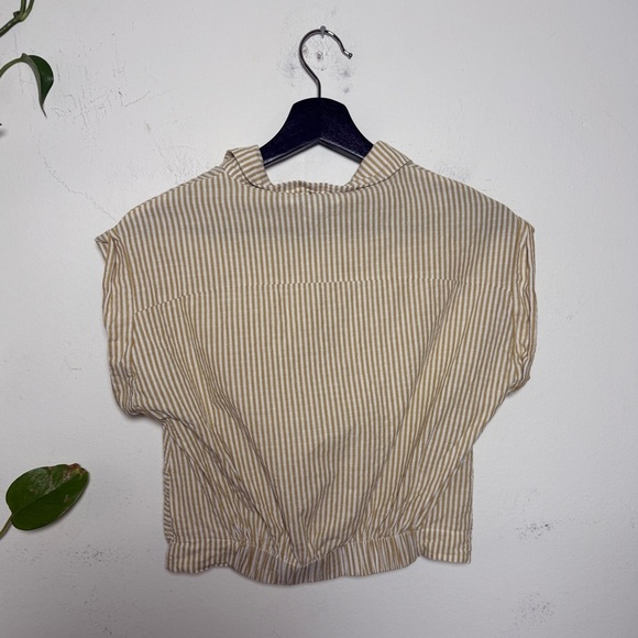She + Sky Cotton Blend Striped Tan & White Short Sleeve Button-Up Top Cropped - Picture 9 of 9
